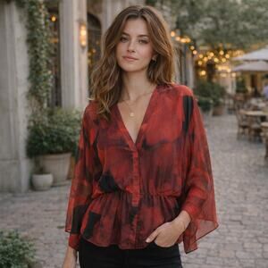 Alice + Olivia V-neck Blouse Red Black Rose Size Medium